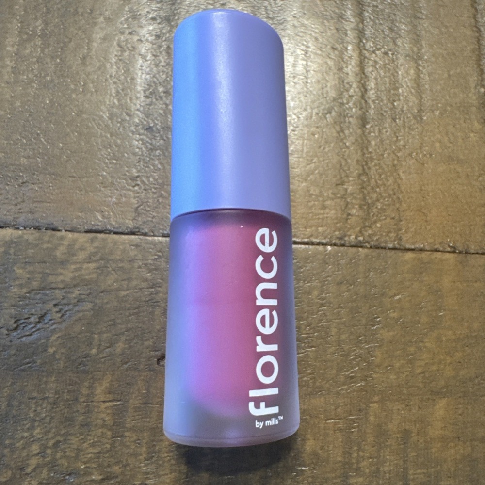 FLORENCE BY MILLS Be A VIP Velvet Liquid Lipstick Pink Go Off New N2